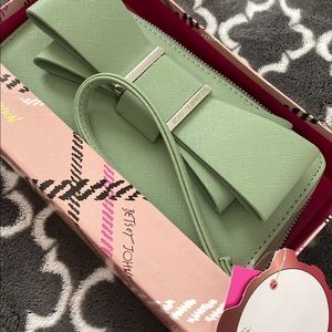 Brand new Betsy Johnson Wallet wristlet. Comes in it’s original box with tags!